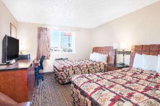 Grand Forks Hotel | Pet-Friendly Comfort at Knights Inn and Suites - Grand Forks