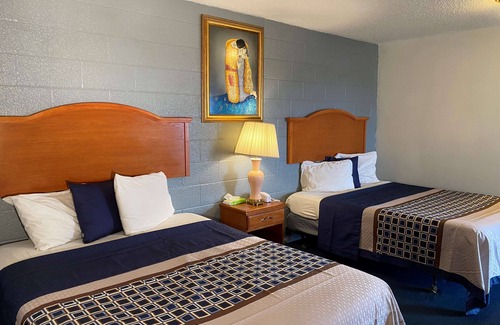 Fairview Hotel | Budget-Friendly Stay at Knights Inn Fairview with Breakfast