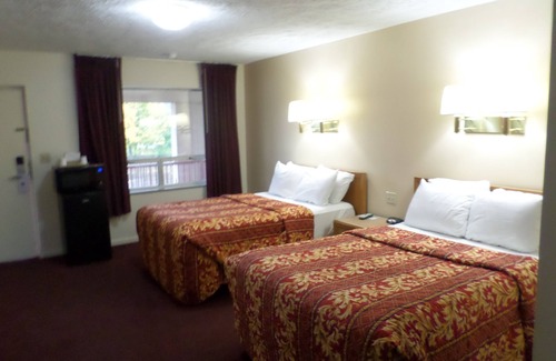 Oswego Hotel | Convenient Stay at Knights Inn Oswego with Free Breakfast