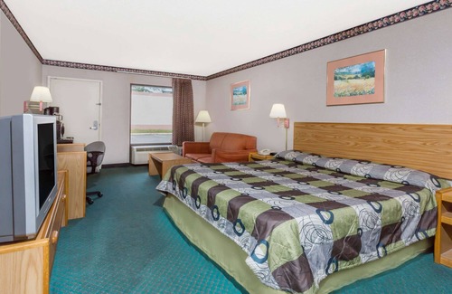 Ruther Glen Hotel | Budget-Friendly Knights Inn Ruther Glen with Breakfast Included