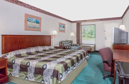 Ruther Glen Hotel | Budget-Friendly Knights Inn Ruther Glen with Breakfast Included