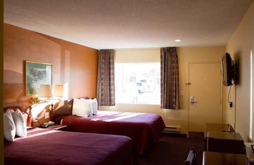 Northeast Neighbors Hotel | Comfortable Knights Inn Salem, OR: Family-Friendly Amenities