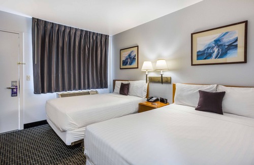 Yuma Hotel | Relax at Knights Inn Yuma: Pool, Spa & Family-Friendly