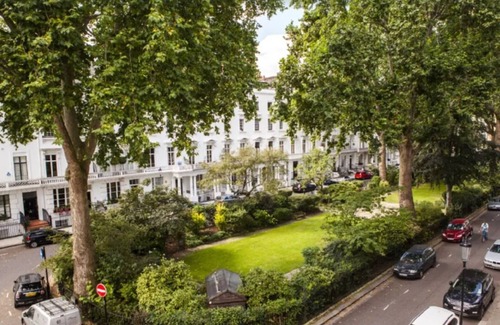 Brompton & Hans Town Apartment | Discover APARTMENT COOL: Ideal for Knightsbridge Stays