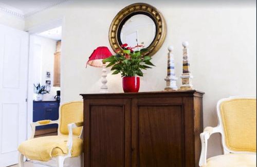 Brompton & Hans Town Apartment | Convenient Knightsbridge Stay Next to Harrods with Breakfast
