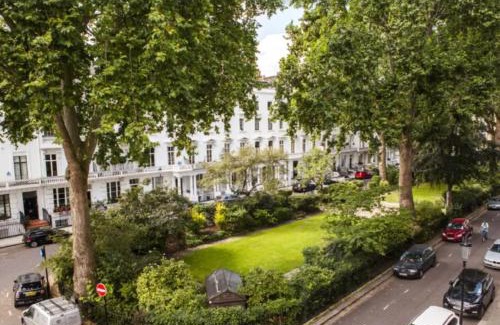 Brompton & Hans Town Apartment | Convenient Knightsbridge Stay Next to Harrods with Breakfast