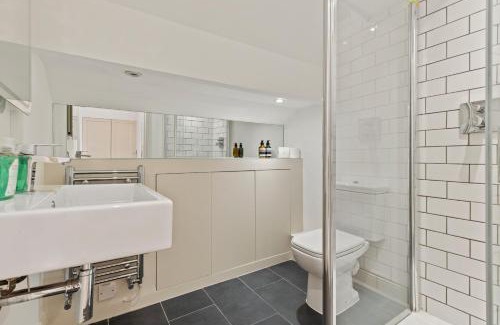 Brompton & Hans Town Apartment | Elegant Knightsbridge Residences with Family-Friendly Amenities