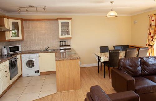 Trim House | Experience the Comfort of Knightsbrook Hotel Courtyard Stay