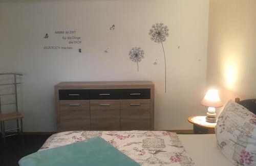 Vierkirchen Apartment | Pet-Friendly Retreat at Knoblochs Ferienhof - Rated 9/10