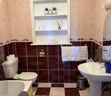 Lisdoonvarna Bed & Breakfast | Elegant Knockaguilla House B&B - Rated 9.6/10 by Guests
