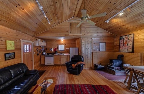 Milford Cottage | Secluded Knotty Pine Cottage with Pool & Spa Amenities
