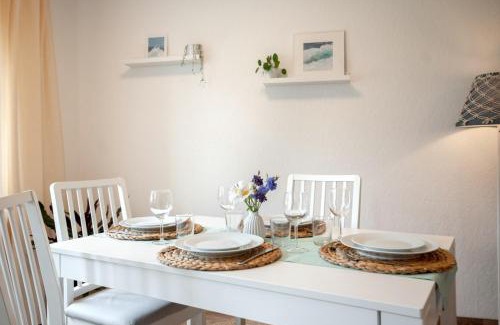 Albertsdorf Apartment | Top-Rated Knusthof Lafrenz - Nordlicht with Oceanfront Views