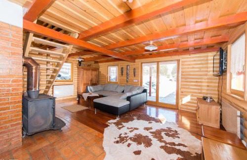 Slovenska Bistrica Ski Chalet | Discover Koča na Planini: Guest Rated 9.7 with Breakfast