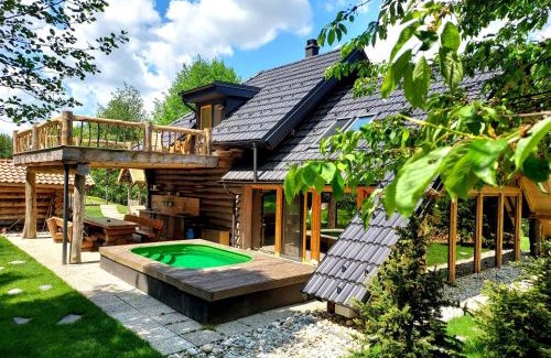 Moravske Toplice House | Find Serenity at Koča na samem - 4-Star Oceanfront Retreat