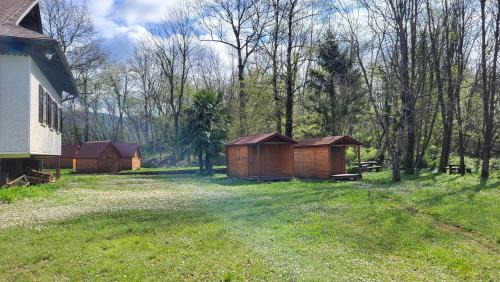 Kanal House | Cozy Retreat in the Forest: Family & Pet-Friendly Stay