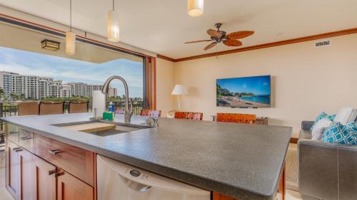 Ko Olina Apartment | Experience Ko Olina Beach Villas O425 with Pool & Hot Tub