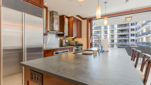 Ko Olina Apartment | Discover Ko Olina Beach Villas O521 with Pool & Hot Tub
