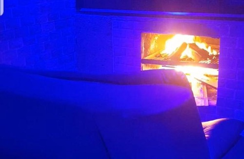 Polokwane House | Relax at Ko-Porch Guest House with Pool and Hot Tub