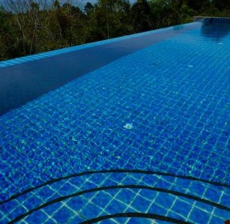 Hua Thanon Villa | Elegant Sky Villas Philippa: Pet-Friendly Oceanfront Retreat