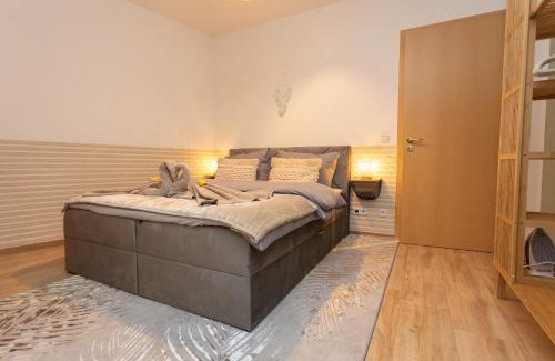 Reudnitz-Thonberg Apartment | Koala Apartment: Fast Wi-Fi & Balcony with High Ratings