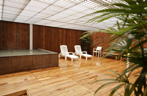 Chuo Ward Hotel | Eco-Friendly Kobe Kua House with Spa & Hot Tub Amenities