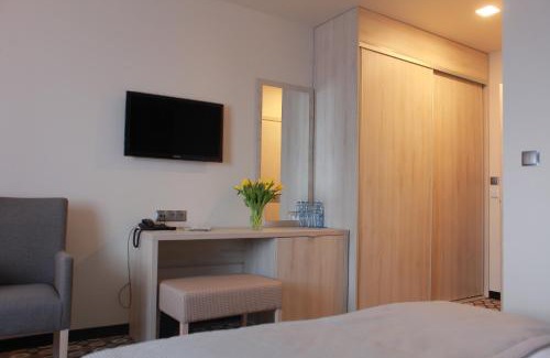 Andrychow Hotel | Discover Kocierz Resort: Pet-Friendly Retreat with Spa & Pool