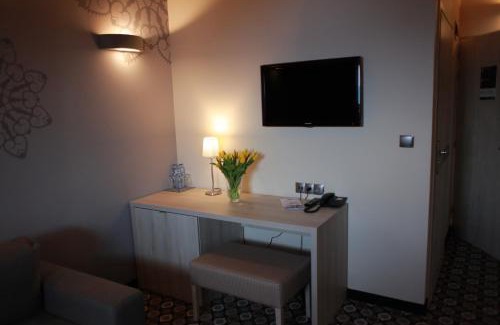 Andrychow Hotel | Discover Kocierz Resort: Pet-Friendly Retreat with Spa & Pool
