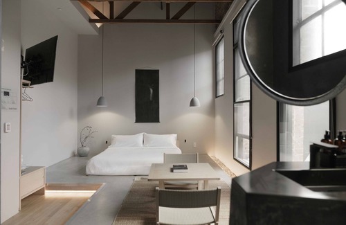 Downtown Los Angeles Hotel | Discover Kodō Hotel: Family-Friendly Stay with Dining Options