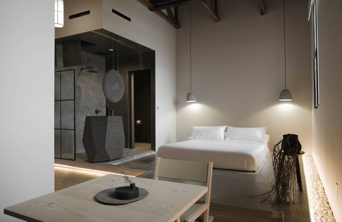 Downtown Los Angeles Hotel | Discover Kodō Hotel: Family-Friendly Stay with Dining Options