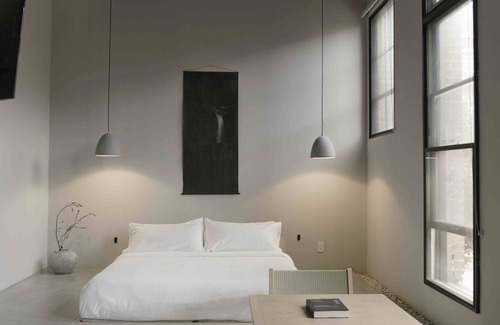 Downtown Los Angeles Hotel | Discover Kodō Hotel: Family-Friendly Stay with Dining Options