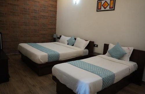 Kodaikanal House | Elegant Kodai Drizzle Villa: Rated 9/10 with Family-Friendly Amenities