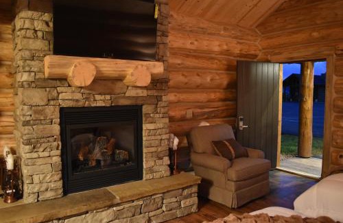 Afton Resort | Top-Rated Kodiak Mountain Resort with Hot Tub & Kitchen