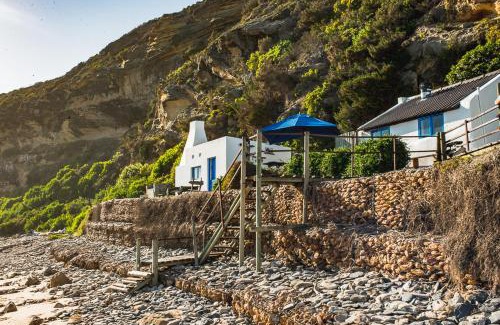 Vermaaklikheid House | Oceanfront Koensrust Beach Shack with Private Beach Access