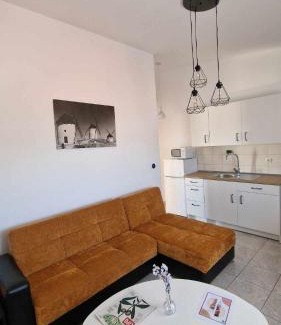 Tychero Apartment | Family-Friendly Kofinaki Apartment 2 with Top Guest Rating