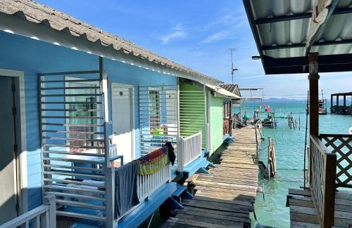 Ko Chang Resort | Oceanfront Retreat at Koh Chang Baanrimtalay - Family Friendly