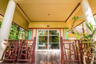 Ko Chang Resort | Relax at Koh Chang Paradise Resort & Spa with Ocean Views