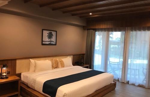 Ko Pha-ngan Hotel | Relax at Koh Ma Beach Resort with Oceanfront Bliss