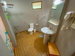 Ko Mak Resort | Discover Koh Mak Buri Hut Natural Resort with Ocean Views