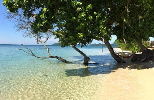 Ko Mak Resort | Idyllic Koh Mak White Sand Beach with Private Oceanfront