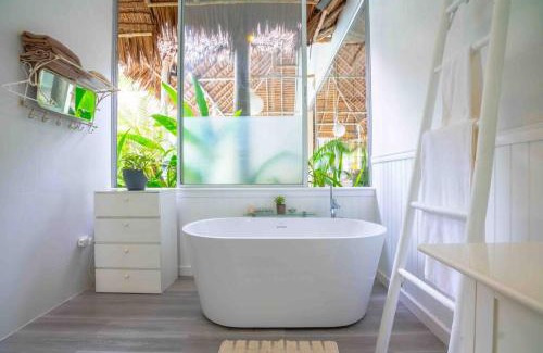 Ko Pha-ngan Villa | Top-Rated Koh Phangan Villa with Pool and Ocean Views