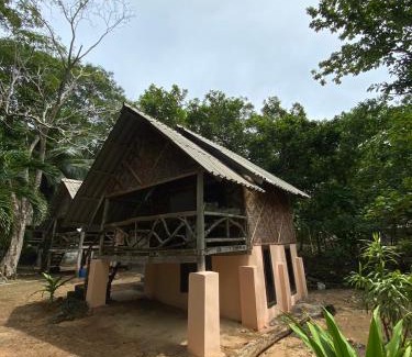 Nuea Khlong Hotel | Discover Koh Phu Valley: Family-Friendly Retreat Awaits