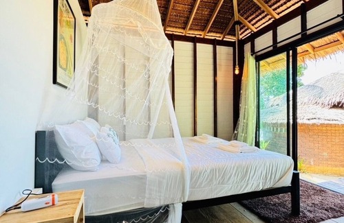 Nuea Khlong Hotel | Tranquil Koh Pu Sea View Beach Resort with Family Amenities