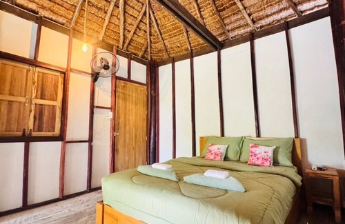 Nuea Khlong Hotel | Tranquil Koh Pu Sea View Beach Resort with Family Amenities
