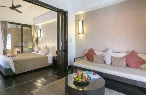 Thong Krut House | Koh Samui Three Bedroom Pool Villa Beachfront