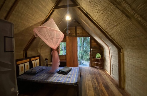 Prey Nob Hotel | Relax at Coral Bay Resort with Ocean Views and Pool