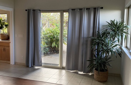 Honaunau-Napoopoo Villa | Kohania Courtyard Villa: Family-Friendly Oasis with Kitchenette