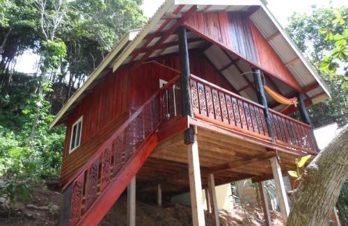 Nuea Khlong House | Relaxing Kohjum Seafront Resort with Private Beach & Spa