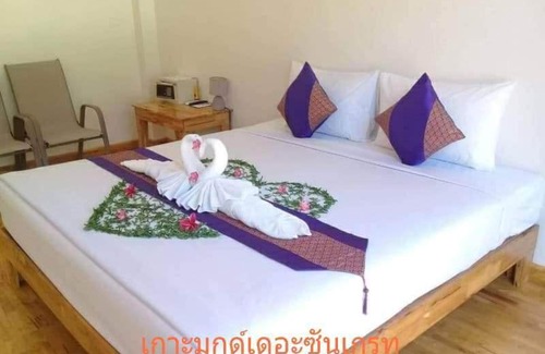 Ko Mook Resort | Discover Kohmook The Sun Great Resort with Ocean View Pool