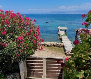 Agia Pelagia Chlomou House | Discover Oceanfront Comfort at Kohyli House - Rated 9.4/10