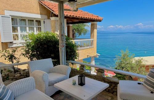 Agia Pelagia Chlomou House | Discover Oceanfront Comfort at Kohyli House - Rated 9.4/10